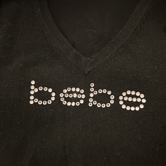 Bebe Women’s Soft V-Neck Sweater - Picture 3 of 4